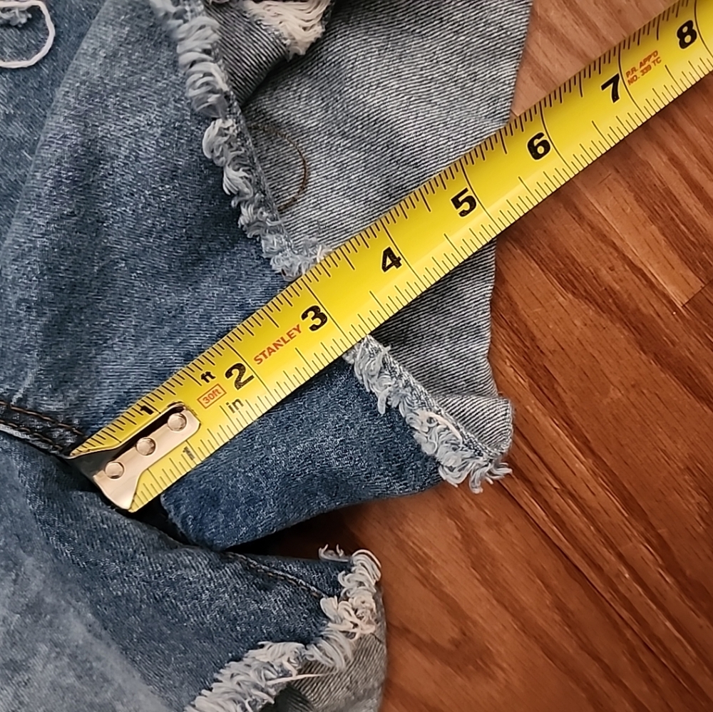Vanilla Star 90 Boyfriend Size 7 Shorts Distressed - Picture 10 of 10